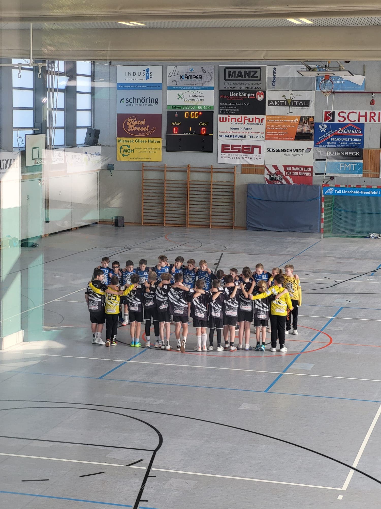 E1 der Linscheid Tigers überzeugen im Derby und schließen die Saison als Vize-Kreismeister ab - Bild 1