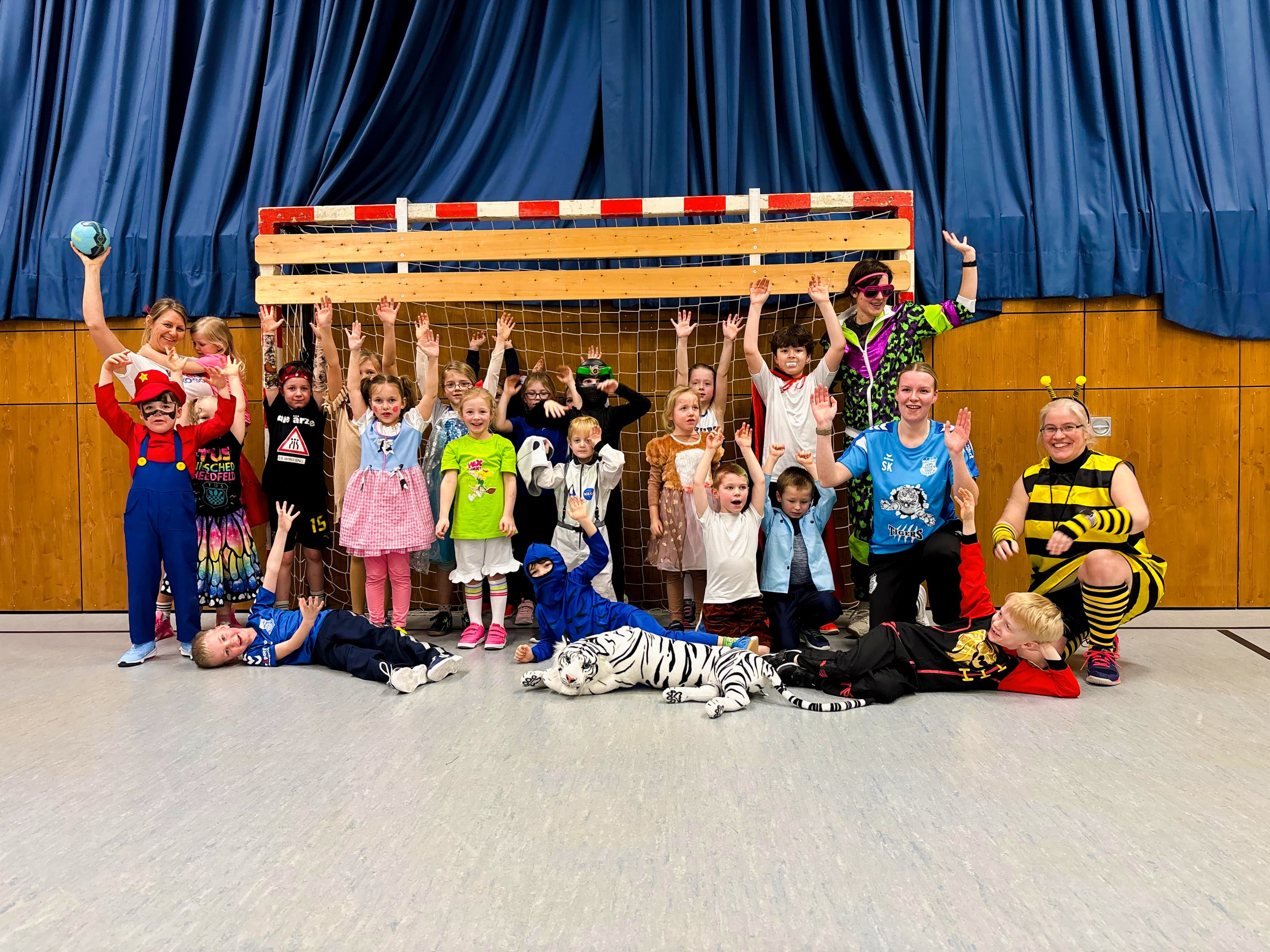 Kinderkarnevalstraining der F Jugend - Bild 6